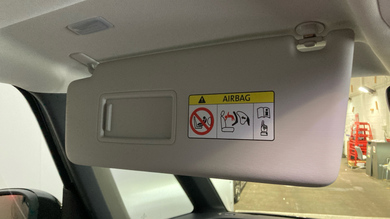 Volkswagen ID. Buzz 210kW Life Pro 86kWh 5dr LWB Auto [7 Seat] Electric Estate